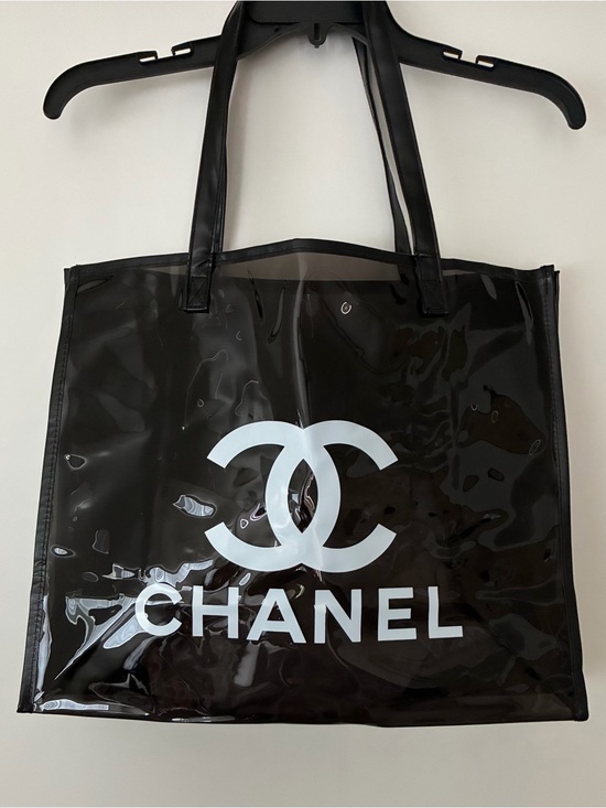 CHANEL Handbags - New Chanel Jelly Tote Bag Black and White